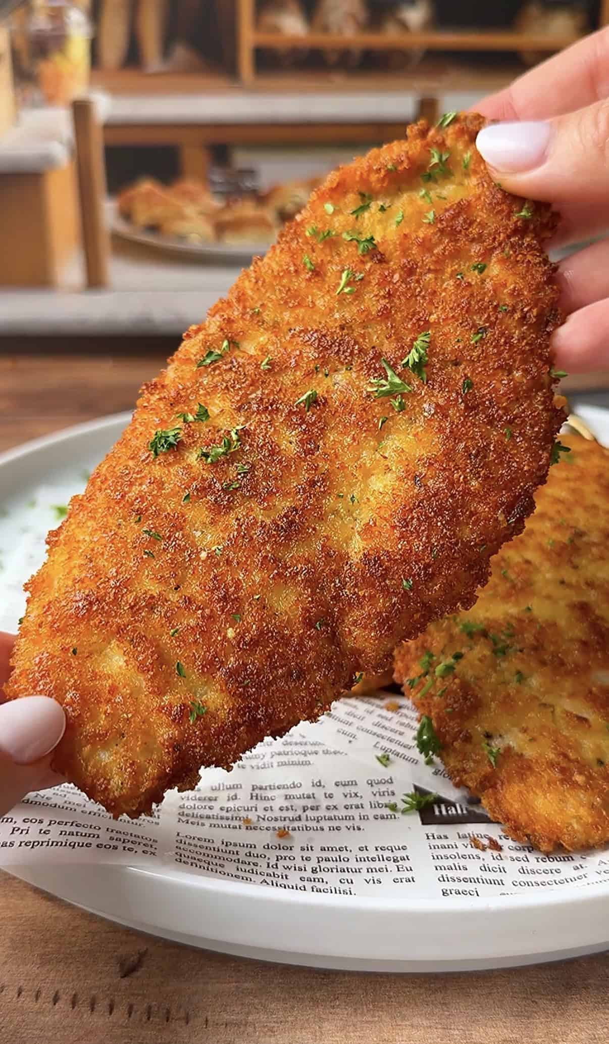 Versatile Italian Chicken Cutlets: Kid-Friendly & Crowd-Pleasing Meals